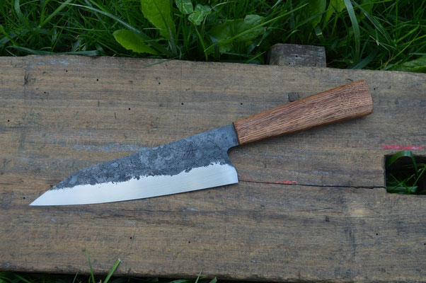Cuisine #748, gyuto 135Cr3 & chêne, 205mm