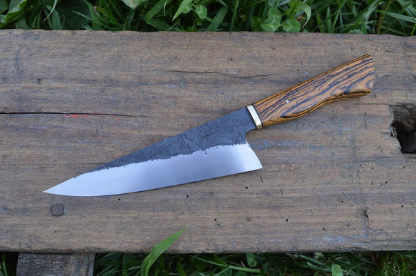 Cuisine #828, couteau de chef 135Cr3, bocote & laiton, 200mm