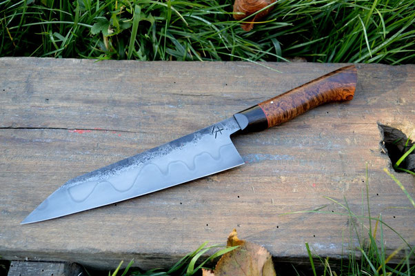Cuisine #474, gyuto 135Cr3 & loupe d'érable, 215mm