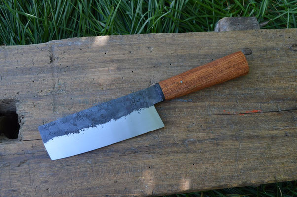Cuisine #717, nakiri 135Cr3, palissandre d'Afrique & fibre de carbone, 150mm