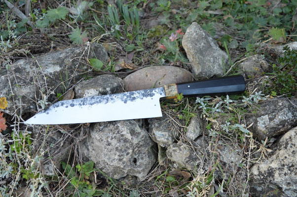 Cuisine #482, gyuto 135Cr3 ébène noir & loupe d'érable stabilisé, 220mm