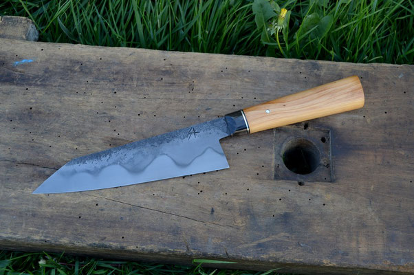 Cuisine #607, gyuto 135Cr3, if & corne de buffle, 195mm
