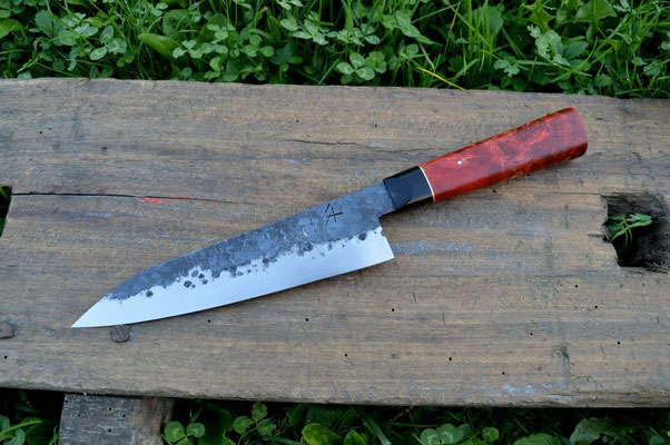 Cuisine #557, gyuto 135Cr3, corne de buffle & loupe de peuplier rouge, 210mm