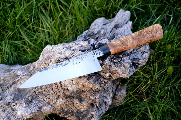 Cuisine #484, mini santoku 135Cr3, corian & bouleau madré coupe transversale, 140mm
