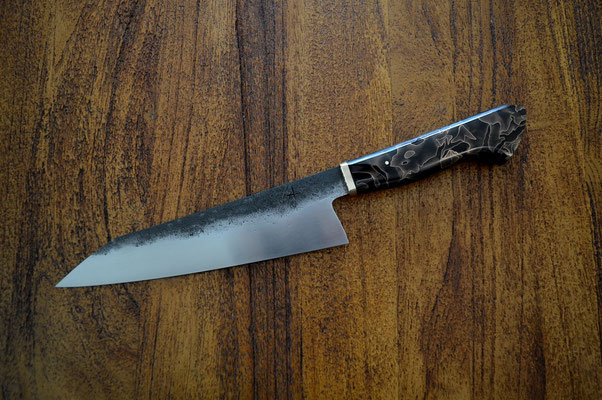 Cuisine #585, gyuto ApexUltra, laiton & résine, 210mm