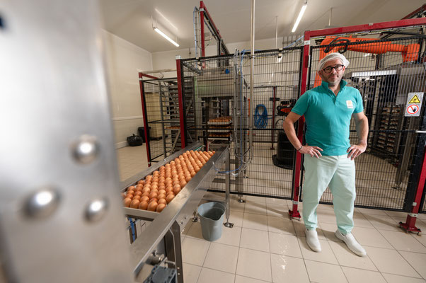 Lohmann France, accouveur et distributeur de poules pondeuses, le PDG Vincent Baumier - Hatcher and distributor of laying hens - CEO / LSA