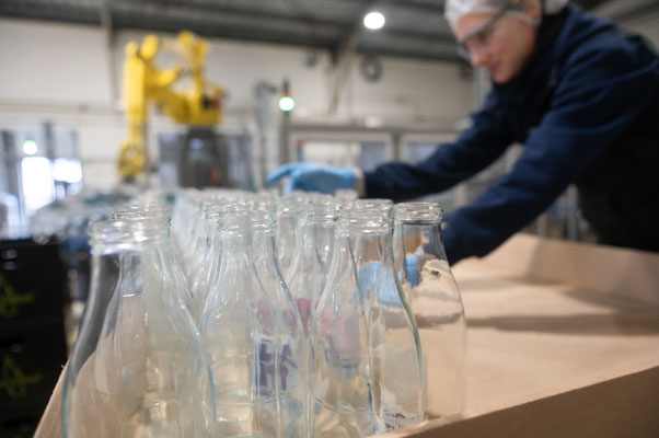 Laverie Bout' à Bout', filière de réemploi des contenants en verre - Glass container laundry