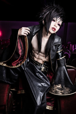 Mio (Vocals)