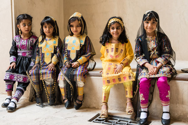 Kinder des Oman (in der Festung Hisn Tamha)