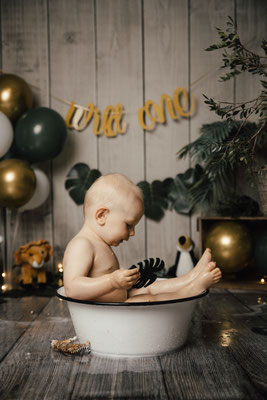 Smash the Cake Fotoshooting Torte Zermatschen Fotoshooting Cakesmash Cakesmashshooting Babys erster Geburtstag Familienfotograf Bielefeld Gütersloh Paderborn Cakesmashfotograf Paderborn Herford
