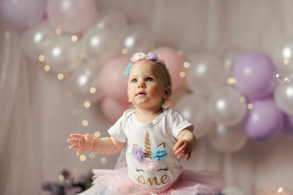 Smash the Cake Fotoshooting Torte Zermatschen Fotoshooting Cakesmash Cakesmashshooting Babys erster Geburtstag Familienfotograf Bielefeld Gütersloh Paderborn Cakesmashfotograf Paderborn Herford