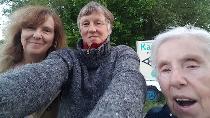 Selfie Team 5 Vogelsang - Nachtigallenzählung Plau am See. Foto: Claudia Meyer 2026, Plau am See