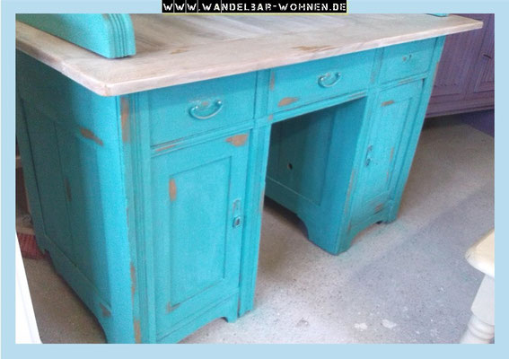 Alter Sekretar In Farbigem Shabby Chic Wandelbar Wohnen
