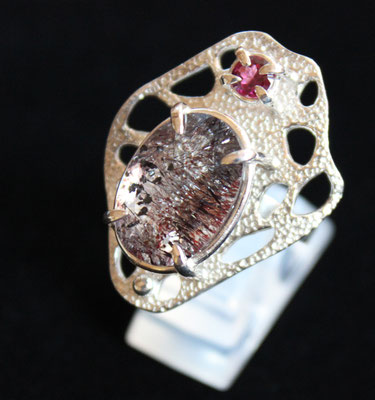 ring, size 13 (JP): rhodolite garnet, amethyst elestial