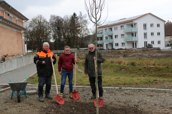 Altheim v.l.n.r Kreisvors. Werner Gebele, BM Martin Rude, Kreisgeschäftsführer Joachim Reis