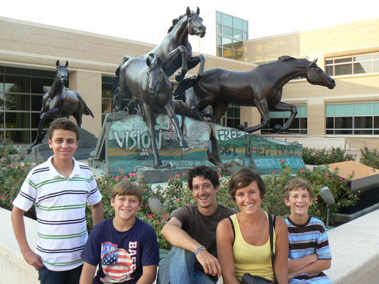 Bryan, Texas avec notre famille americaine recomposee. 7 enfants au total!