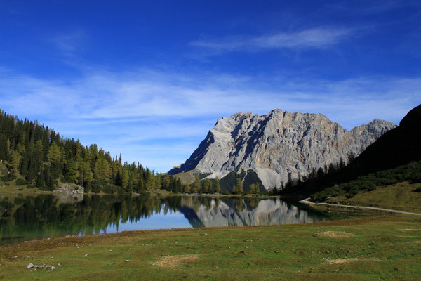 Seebensee mit Wetterstein