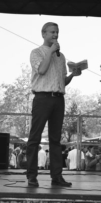 Moderation, Moderator Urs Sahli aus Bern @ Härdöpfu Märit 2011