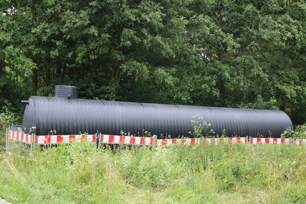 Doppelwandiger PE Behälter 11,70 m Baulänge