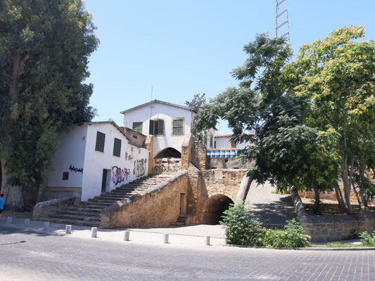 Am Pafos-Tor in Nikosia