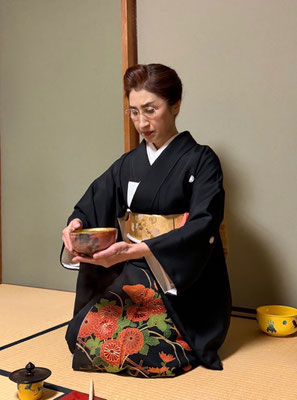 茶道雅流家元水谷雅由（がゆう）