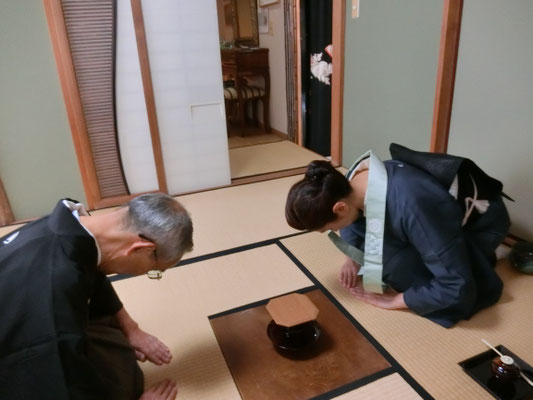 取次　吉田峯雅