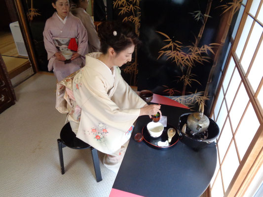 河本雅玲