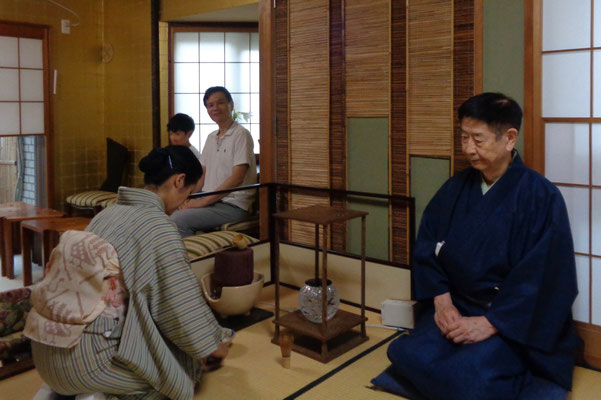東藤間浩菊　　　　　　茶道雅流宗家水谷宗雅