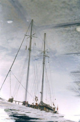 Maruska Mazza, Venice, 2001, analogic photography, series of reflections