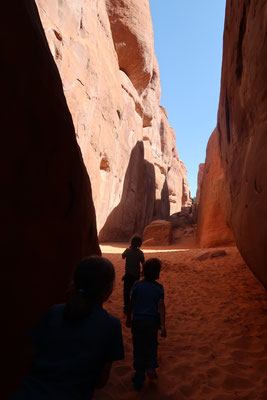 Sand Dune Arch (Arches NP)