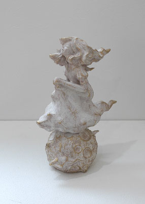 丸山恵美　H28×W20×D11cm　『daydream』