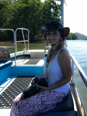 Solar Whisperer Daintree River Crocodile-Tour
