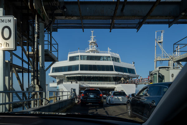 Tsawwassen Ferry Termina - Einfahrt in die Fähre