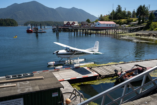 Tofino - Dock, Tofino Air