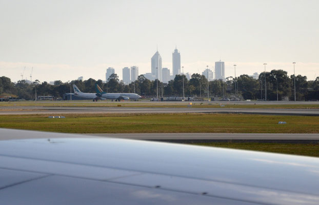 Im Flugzeug - Skyline von Perth