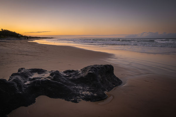 Rainbow Beach bei Sonnenuntergang