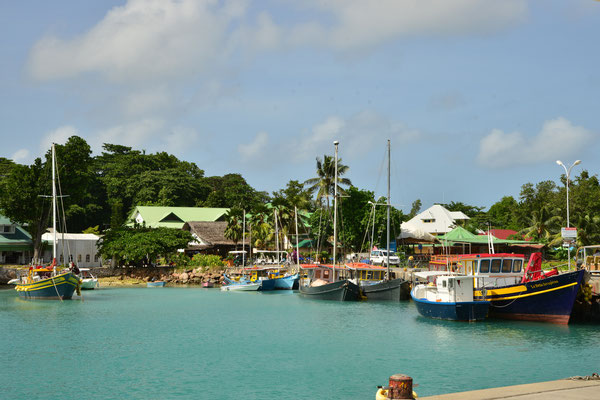 Ankunft im Hafen von La Digue