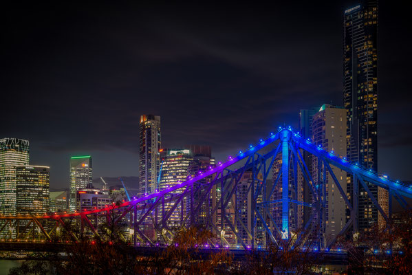 Story Bridge by night