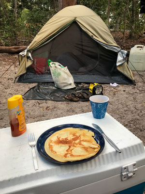 Pancakes zum Frühstück - Stärkung für den Kanutrip