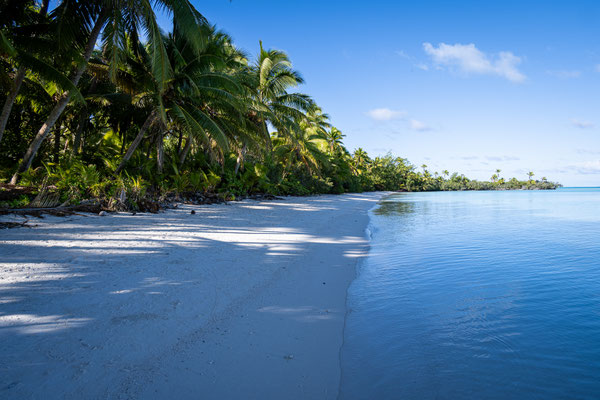 Aitutaki Lagoon - Akaiami Island