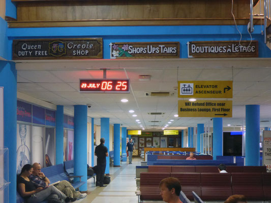 Flughafen Mahé - beim Gate