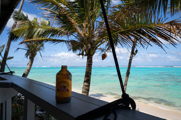 Restaurant 'Charlie's Raro' - Terrasse mit Aussicht