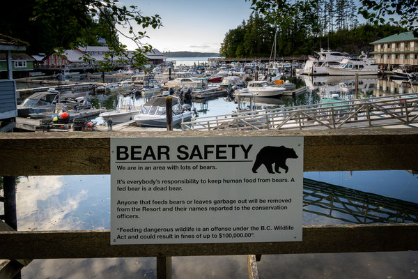 Telegraph Cove - !!!! :-o