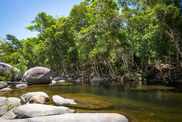 Unterwegs nach Mission Beach - Stop bei den Murray Falls