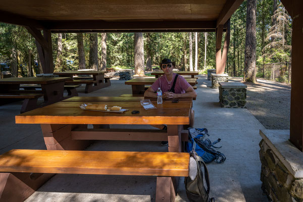 Englishman River Falls Provincial Park - Picknickplatz beim Parkplatz