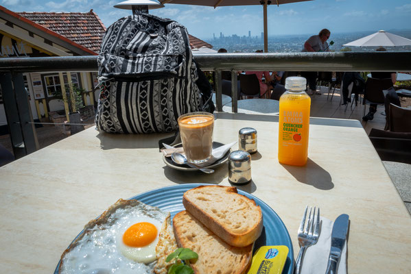 Mt. Coot-tha Lookout - Frühstück im Kuta Cafe