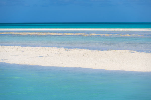 Aitutaki - erster Besuch im 'Blue Lagoon Restaurant & Bar' - es wird Ebbe in der Lagune beim Ootu Beach