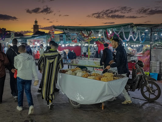 Marrakesch - Djemaa El Fna bei Nacht 