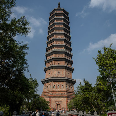 Ninh Binh - Bagodenkomplex 'Chua Bai Dinh' - Bao Thien Stupa (Turm)