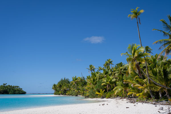 Aitutaki Lagoon - One Foot Island